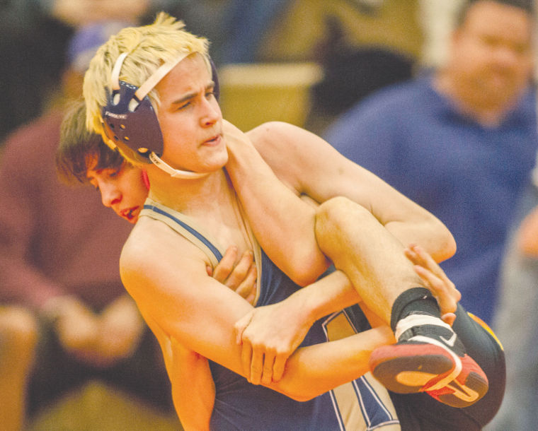 Wrestling: DV vs Corona